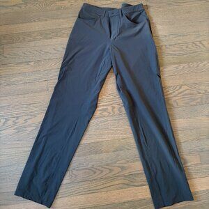 ALO Day and Night Mens Pant - Black 34x32